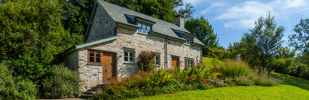 Bailiffs Cottage, North Quarme, a character cottage on Exmoor 